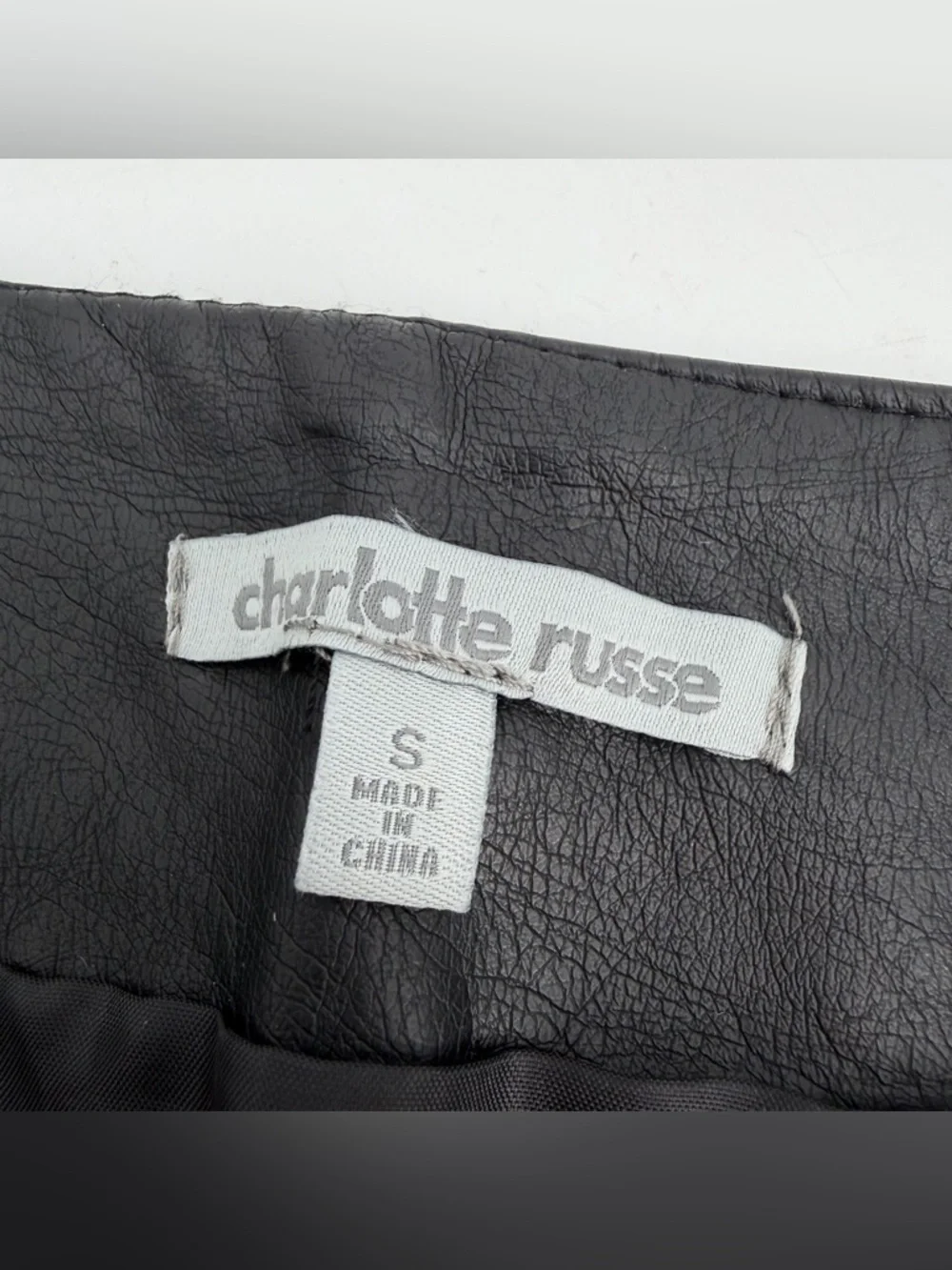 Charlotte Russe Skirt Women’s S Black Faux Leather Mini Floral Embroidery Zipper
